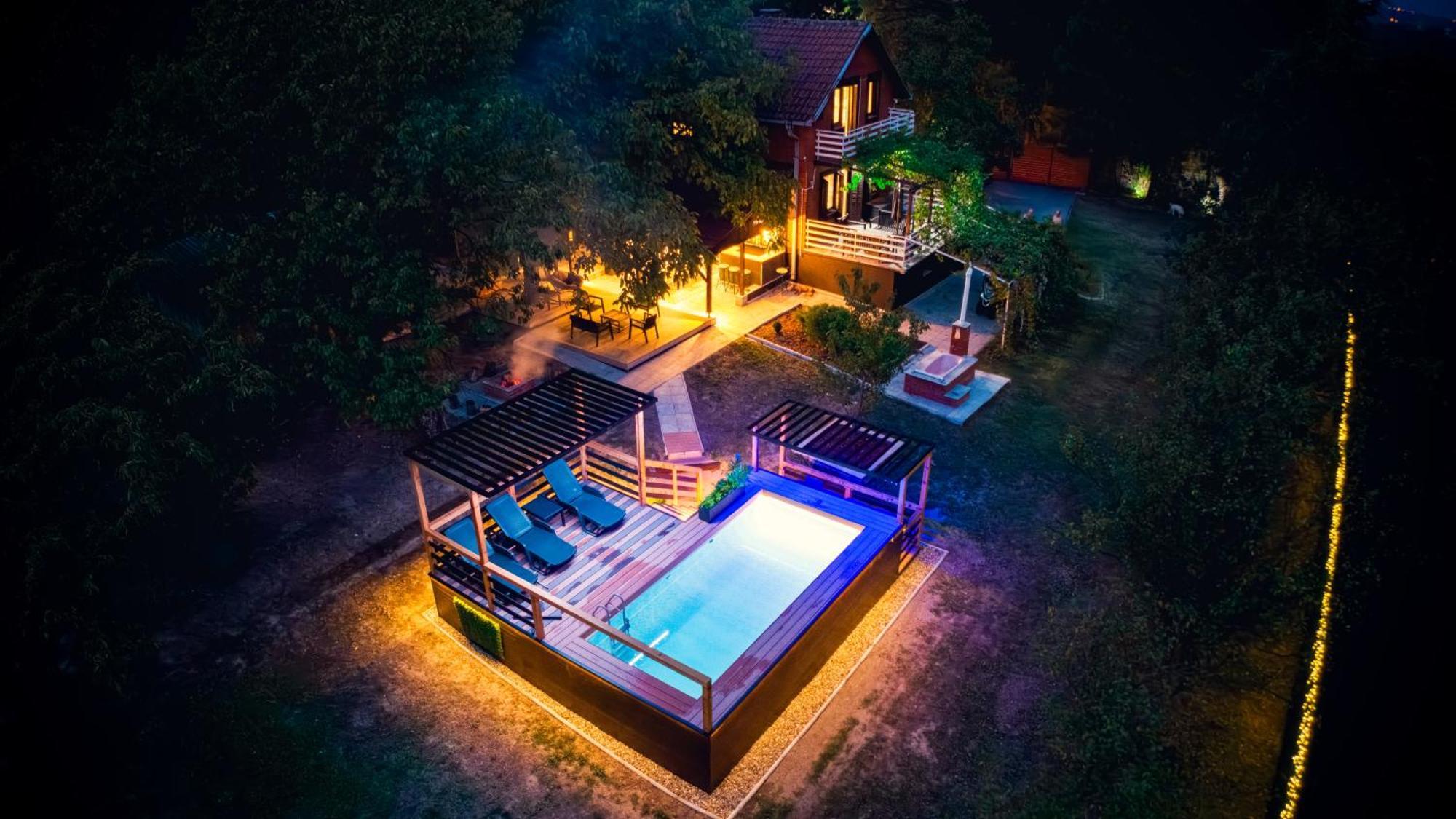 Villa Dijana - Pool, Spa, Outdoor Kitchen Белград Екстериор снимка
